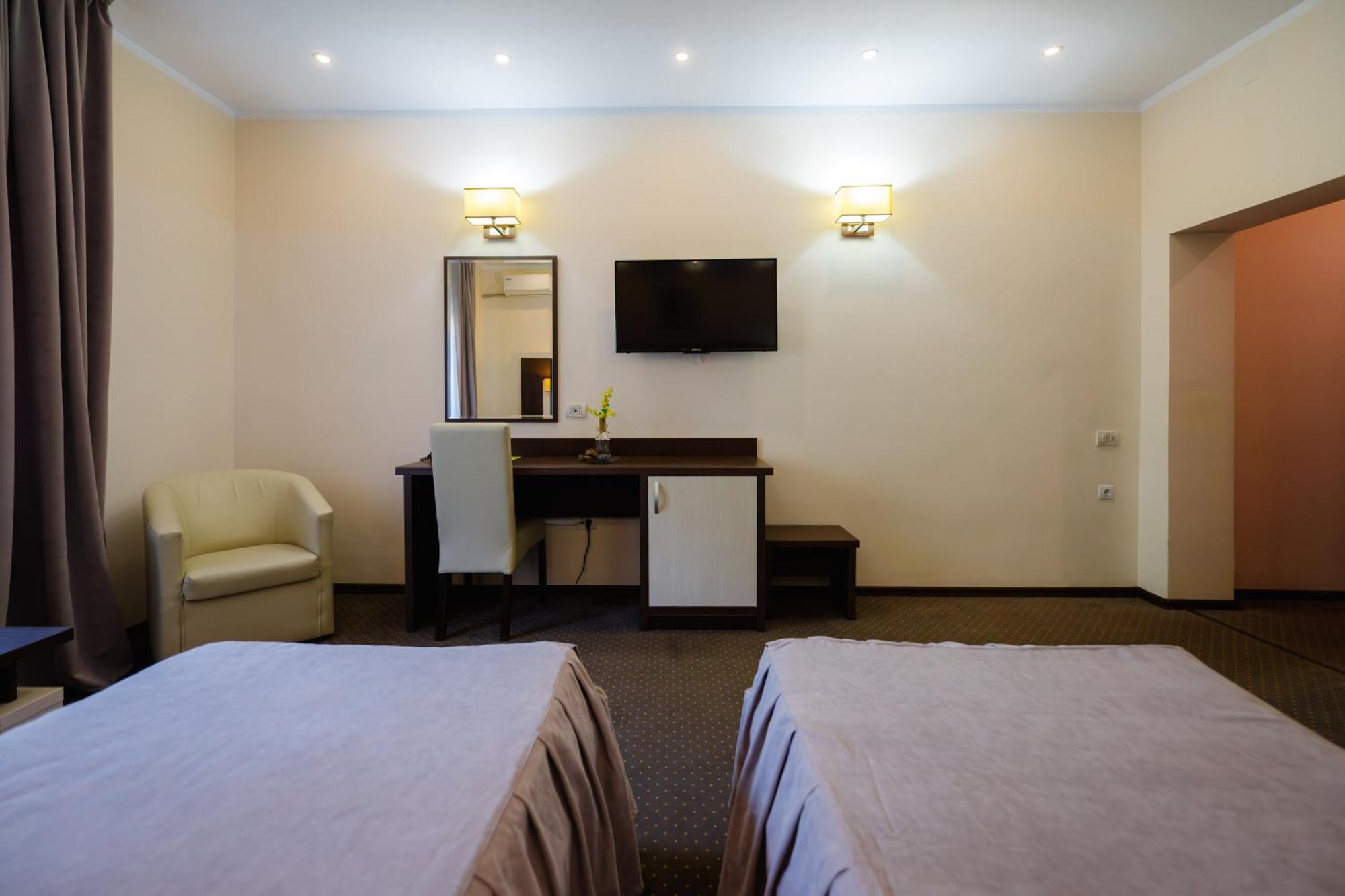 אמארה Hotel Evergreen מראה חיצוני תמונה